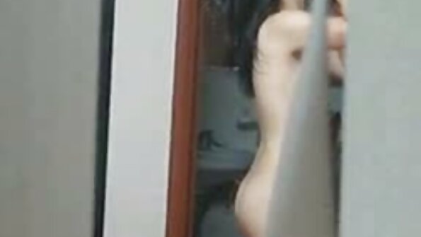 Kel aygırın büyük penisi Latin gencin ıslak kedisine gercek konusmali turk porno izinsiz giriyor